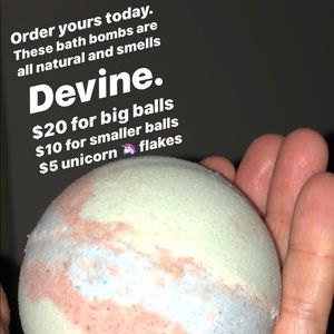 Bath bombs